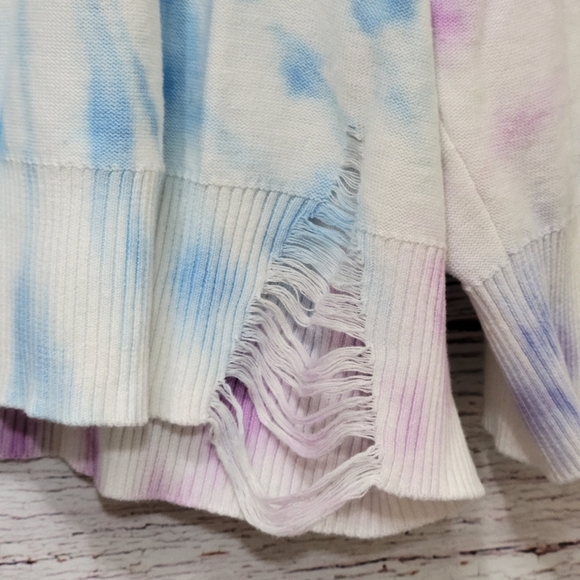 #005 Peace Love World Gem Tie-Dye Sweater - Picture 4 of 11